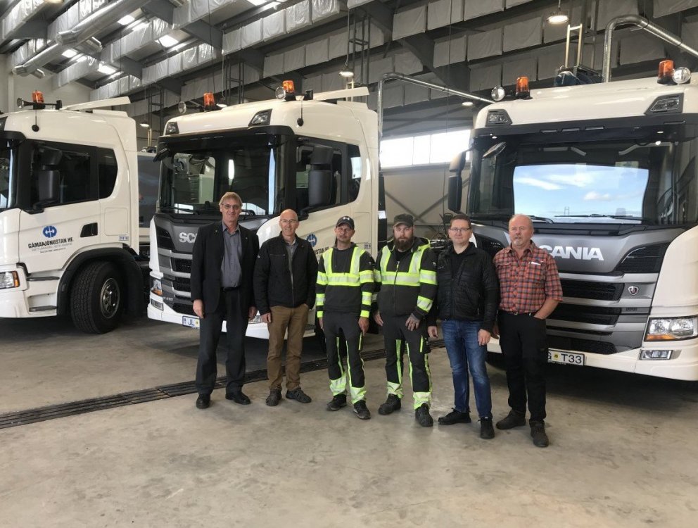 3 nýjir bílar afhentir