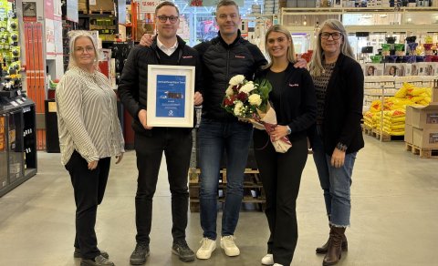 Á myndinni má sjá fulltrúa Bauhaus taka á móti Umhverfisverðlaunum Terra.
Elísabet, viðskiptastjóri&hellip;